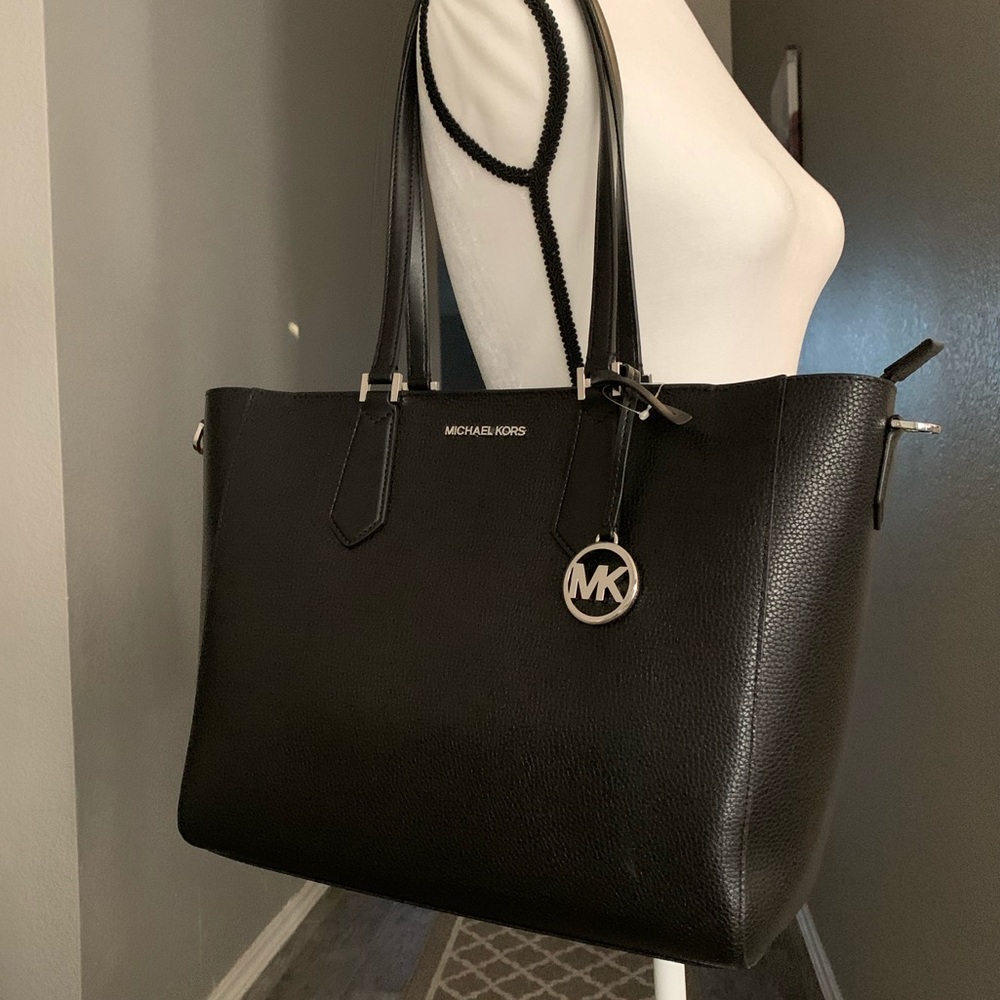 New 3in1 MK Kimberly large tote 🖤 - Picture 6 of 8